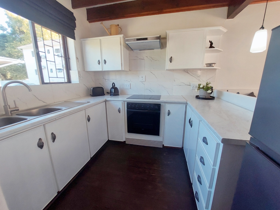 2 Bedroom Property for Sale in Heatherlands Western Cape